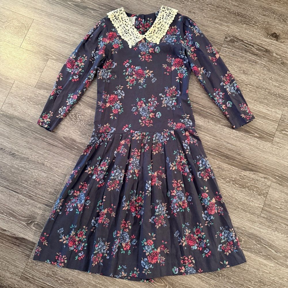 Laura Ashley Vintage Floral Lace Collar Dress